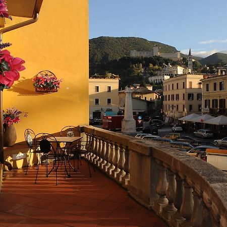La Terrazza Daire Spoleto Dış mekan fotoğraf