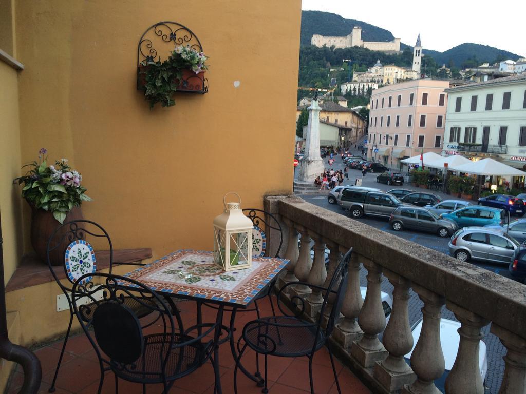 La Terrazza Daire Spoleto Dış mekan fotoğraf