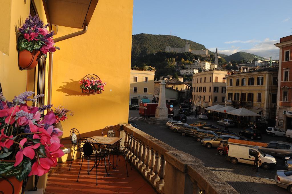 La Terrazza Daire Spoleto Dış mekan fotoğraf